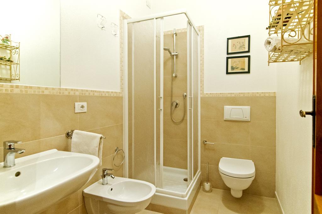 Mimi Rooms Cagliari Habitación foto